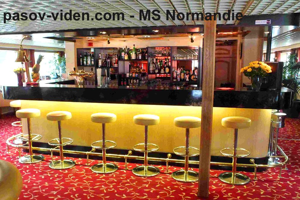 MS Normandie - bar